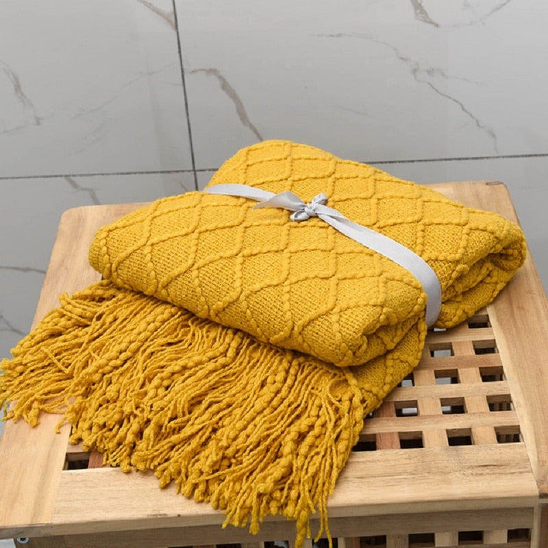 Handcrafted Threaded Throw Blanket – Soulona
