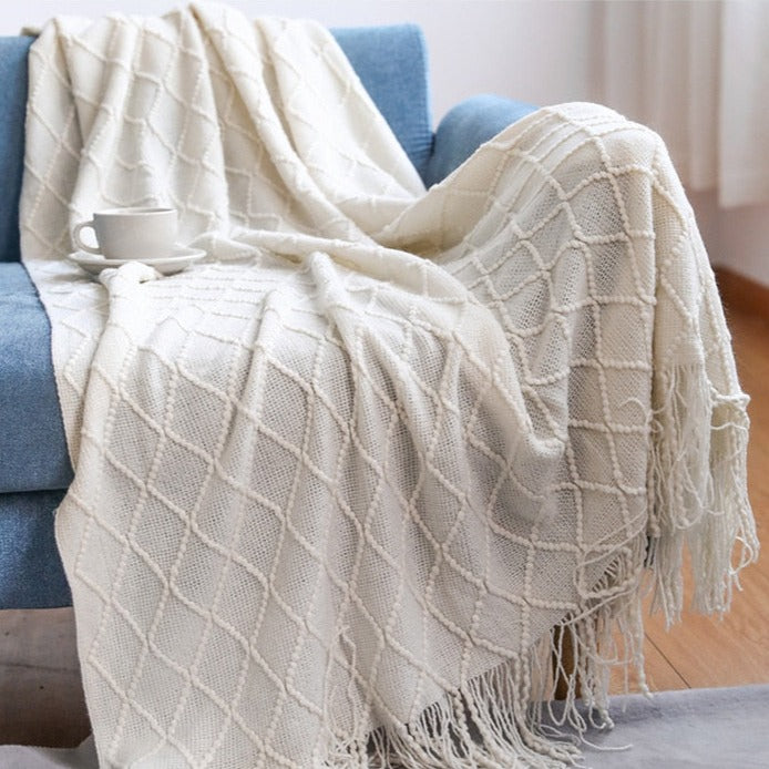 Handcrafted Threaded Throw Blanket – Soulona